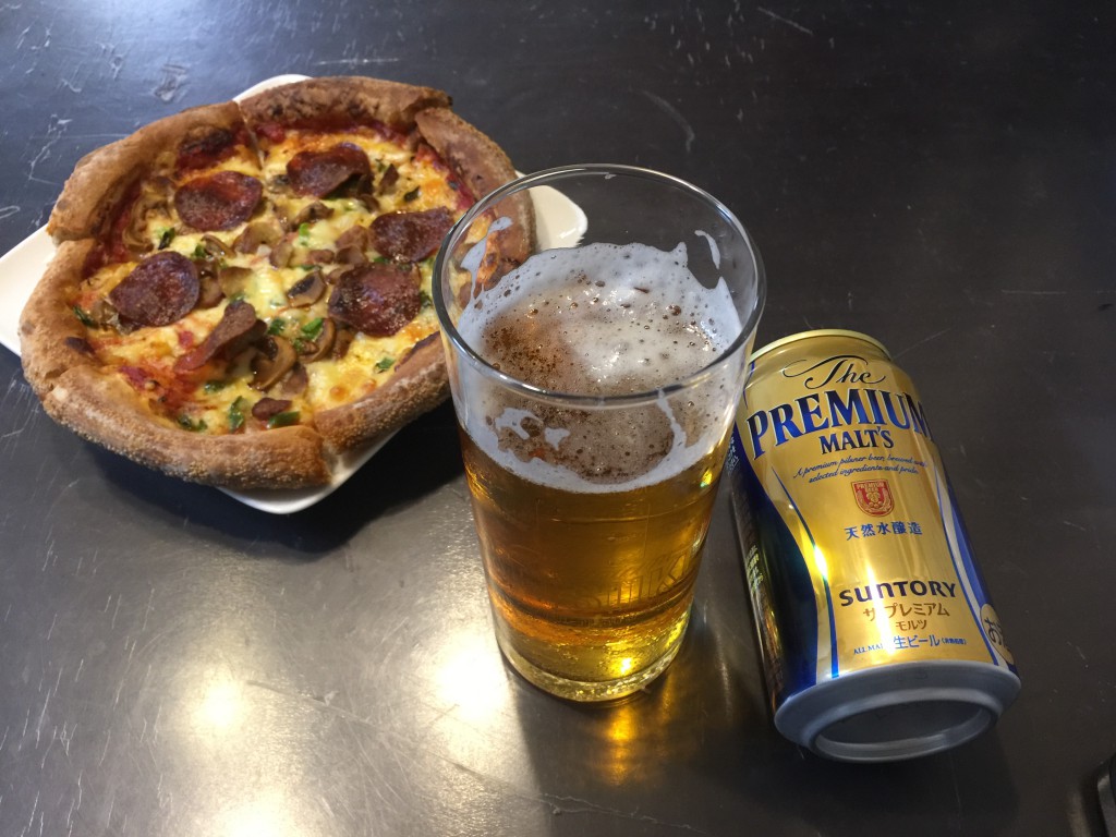 初めてプレミアムモルツ飲んだけど飲みやすいビールでした。